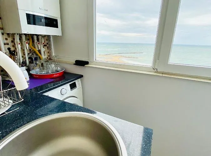 Sea View Apartamento *