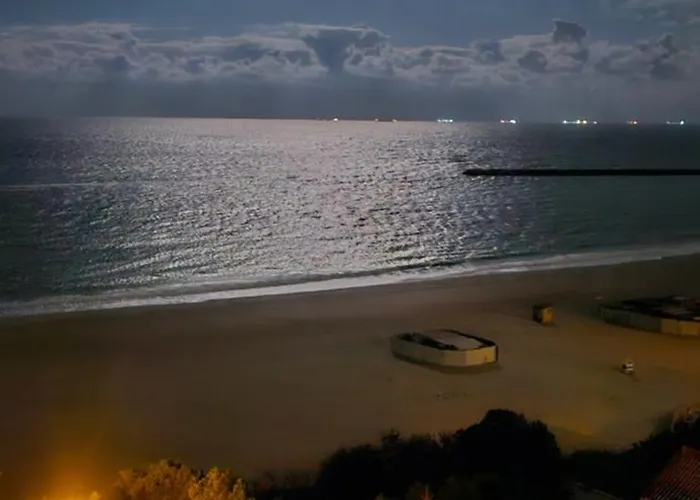 Sea View Apartamento Constanţa