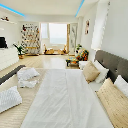 Sea View Studio كونستانتا